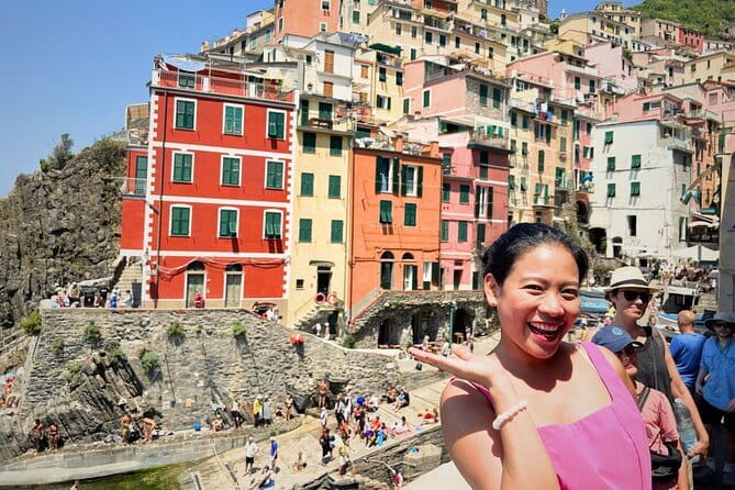 Pisa and Cinque Terre Day Trip from Florence in a Small Group - Riomaggiore: Color on the Cliffs and Photo Stops