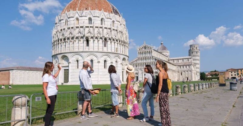 Pisa: City Sightseeing Walking Tour with Snacks and Drinks - Key Points