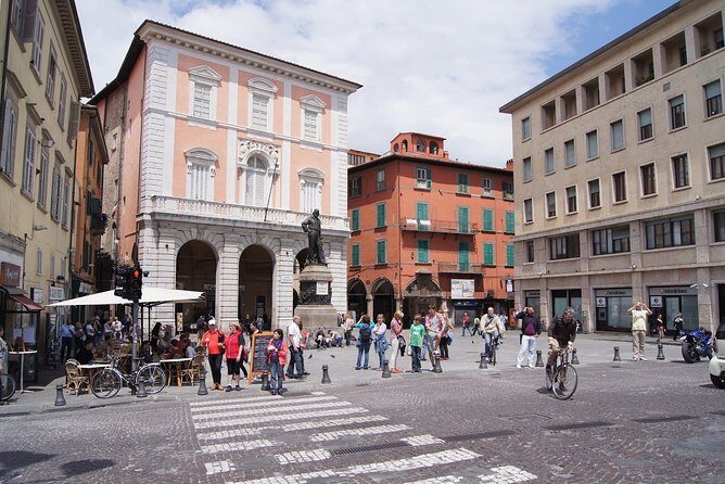 Pisa, Lucca and wine experience Private Shore Excursion from La Spezia port - FAQs