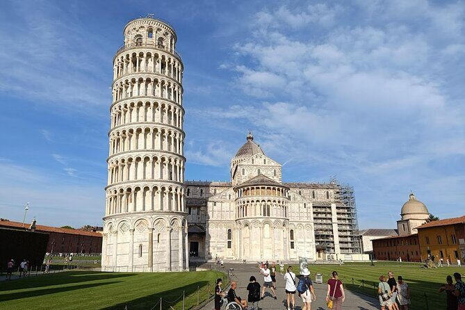 Pisa & Lucca Private Tour with wine-tasting from La Spezia Port - Pricing and Value
