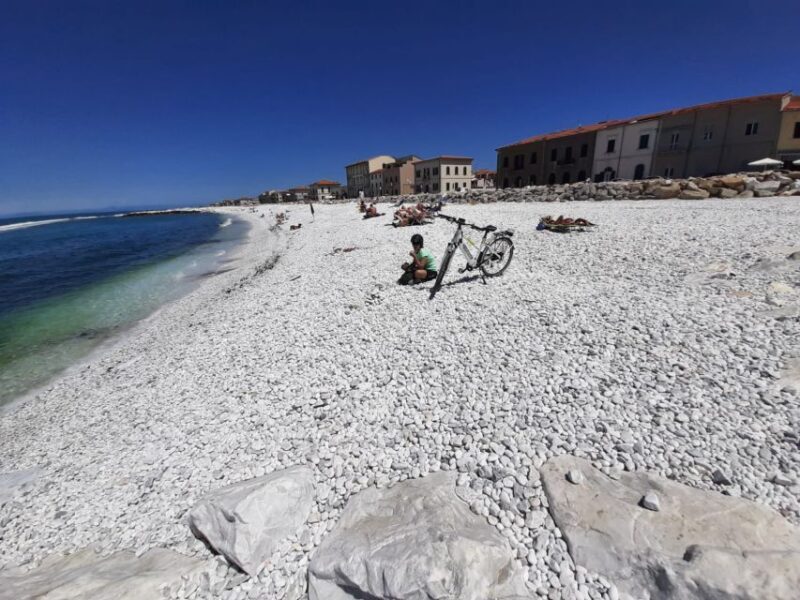 Pisa: Self-Guided tour to the sea by E-Bike - Key Points