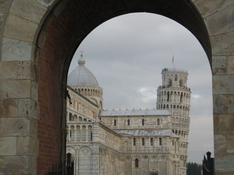 Pisa: Square of Miracles and Leaning Tower Walking Tour - Key Points
