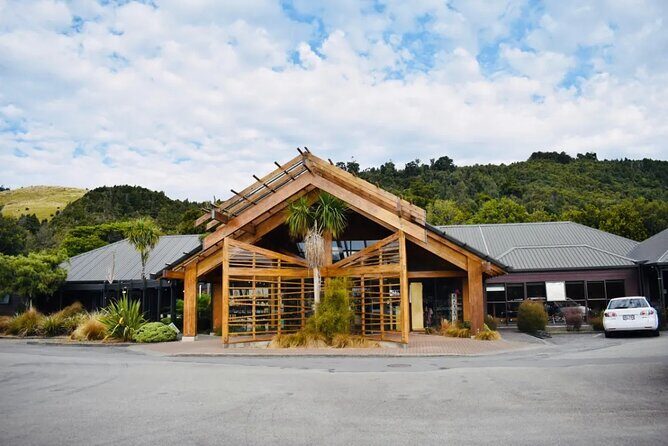 Pkaha Wildlife Centre Guided spiritual Tour from Wellington - Key Points