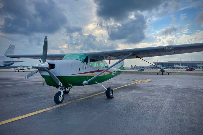 Plane rental Cancun to Cozumel - The Experience Breakdown