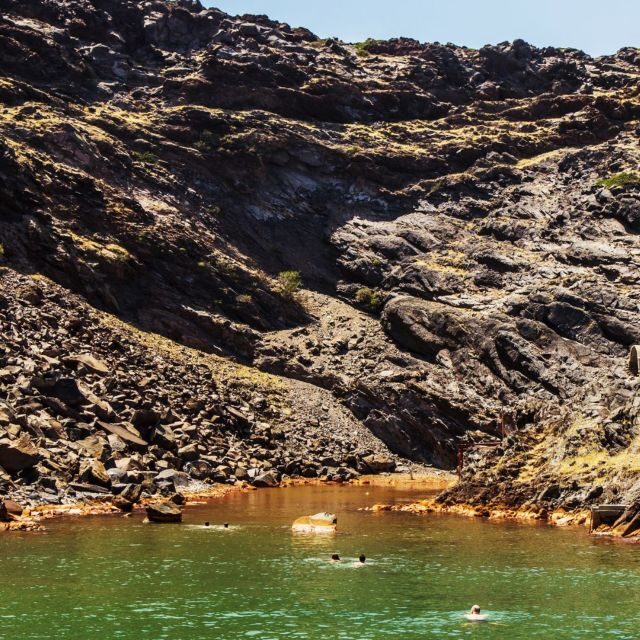 Platinum Sunset Trip of Santorini via Hot Spring&White Beach - Who Should Book This Tour?