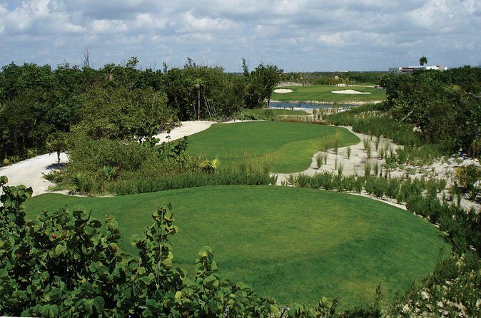 Play Riviera Cancun Golf Course - The Setting and Amenities