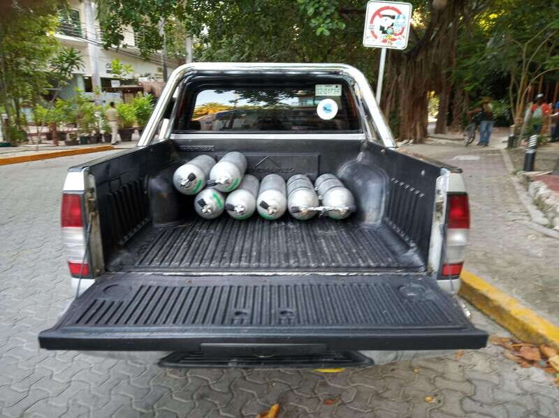 Playa del Carmen: Mind-Blowing Diving at Cenote Dos Ojos - Who Should Consider This Tour?