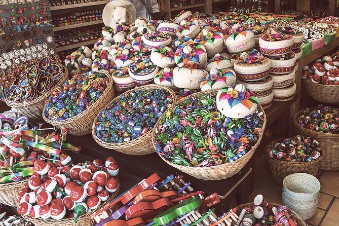 Playa del Carmen Shopping Tour Fifth Avenue and Mamitas Beach Club - FAQs