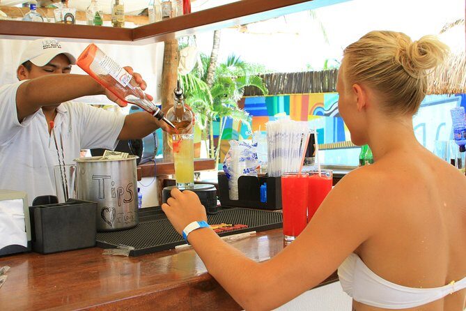 Playa Uvas Open Bar Exclusive Pass - The Experience Itself