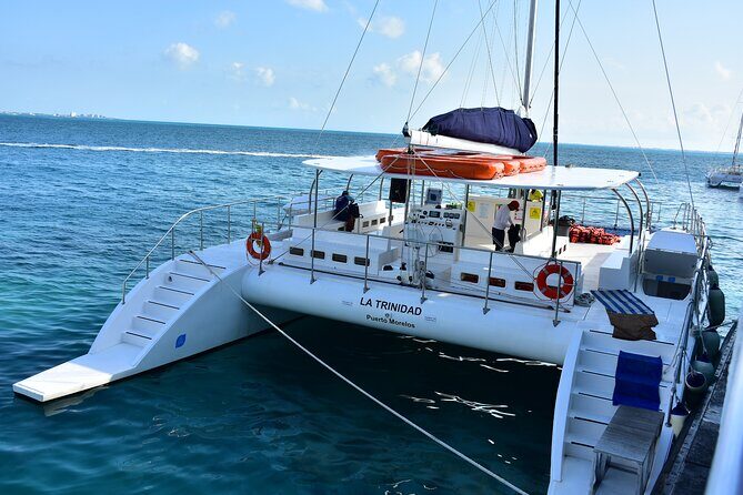Pleasure Adventure over Catamaran to Isla Mujeres from Cancún - The Itinerary in Detail