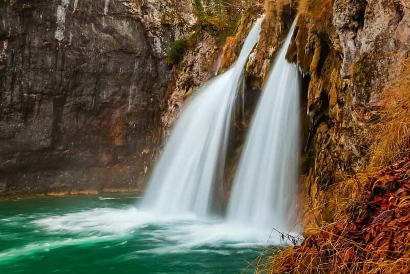 Plitvice Lakes: Guided Walking Tour with Bus and Boat Ride - Key Points