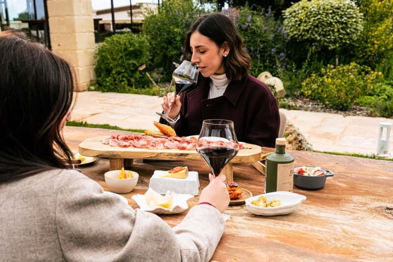 Polignano a Mare: Aperitivo in masseria with typical Apulian products - The Food: A Delicious Showcase of Local Flavors