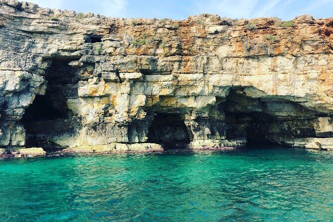 Polignano a Mare boat tour emotions, caves, diving and appetizers - FAQs