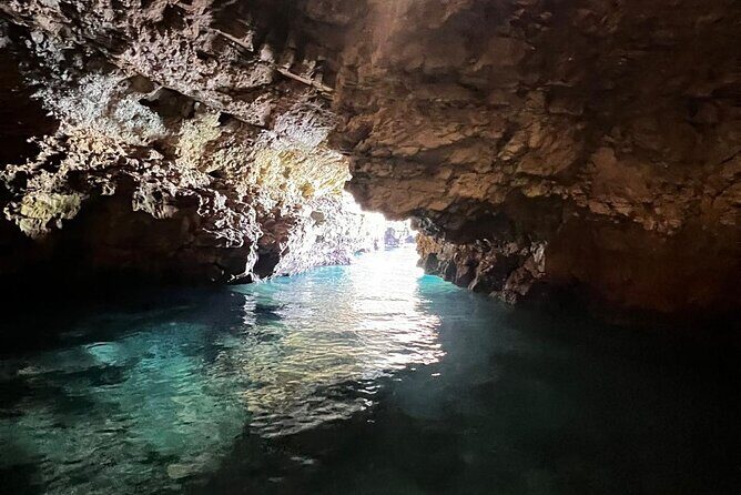 Polignano a Mare luxury boat tour, aperitif, diving and snorkeling - FAQ