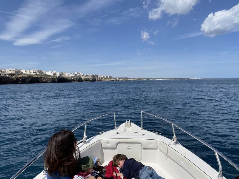 Polignano a Mare: Speedboat Cruise to Caves with Aperitif - Grotta delle Monache and Hermit’s rock