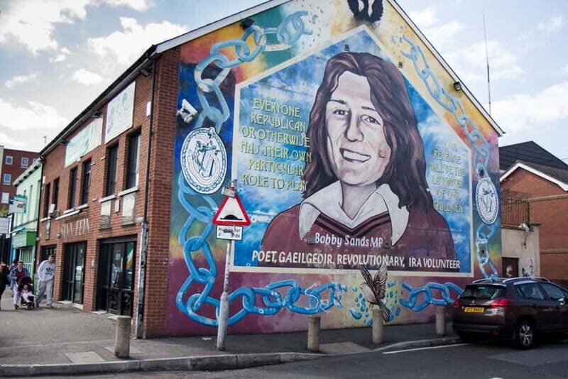 Political Wall Murals and Peacewall - What to Expect from the Belfast Murals and Peacewall Tour