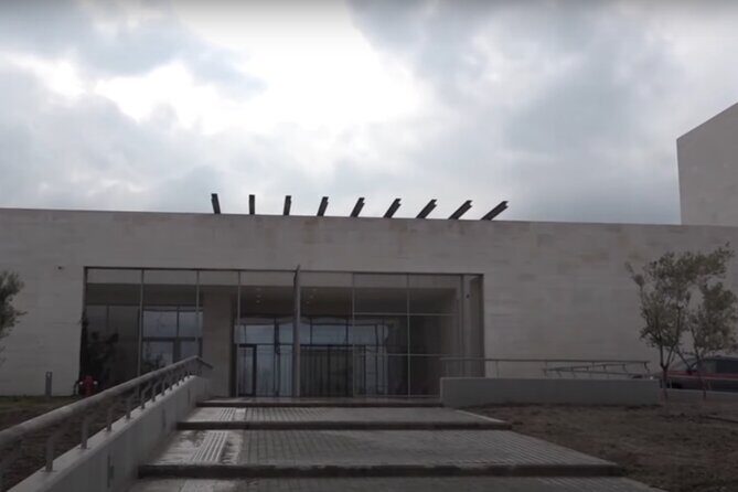 Polycentric Museum & Aigai Royal Graves E-ticket with Audio Guide - Who is This Tour Best For?