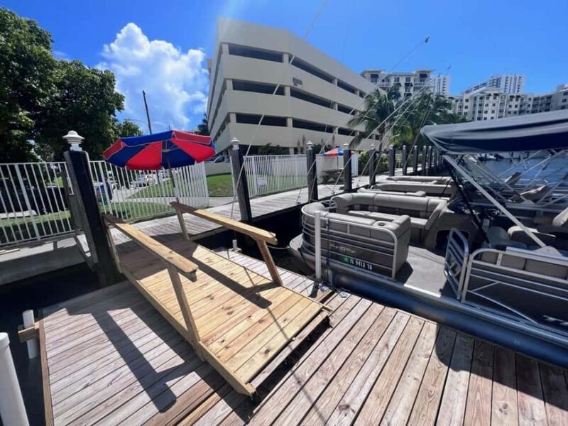 Pompano Beach: Pontoon Boat Rental - The Sum Up