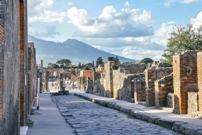 Pompei and Herculaneum: Skip the Line Entry + Audioguide - The Ruins of Herculaneum: First Stop