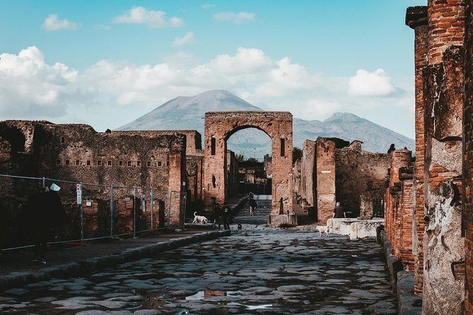 Pompei Skip The Line 2-Hours Guided Tour in English or Italian - The Practicalities: Worth Considering