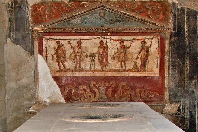 Pompeii and Herculaneum day trip - Who Is This Tour Best For?