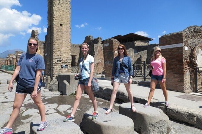 Pompeii and Herculaneum shared shore excursion - Who Is This Tour Best For?