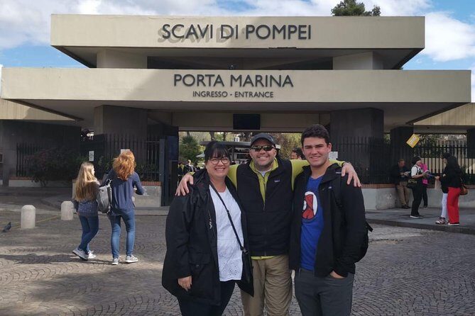 Pompeii and Herculaneum Skip-The-Line with Lunch&WineTasting from Rome - Who Should Consider This Tour?