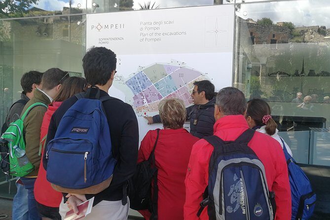Pompeii and Herculaneum with archaeologist, small group of 10!!! - An in-depth look at the tour experience