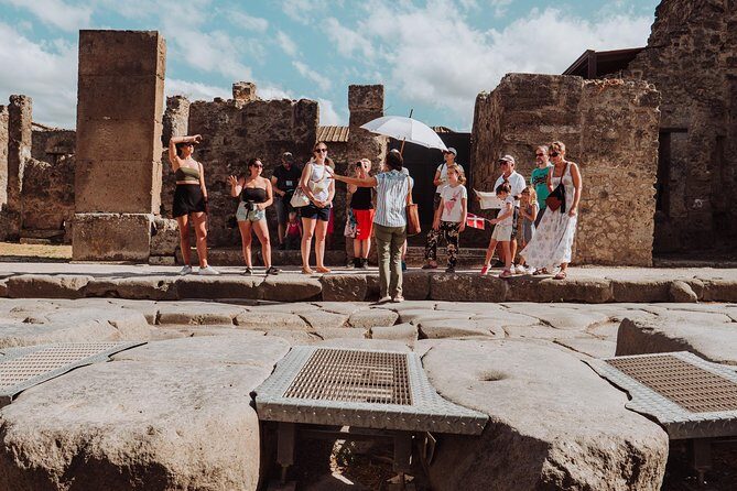 Pompeii and Mount Vesuvius Small Group Tour - From Pompeii to Mount Vesuvius: The Transfer