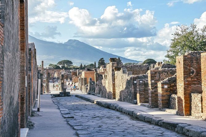 Pompeii and Naples Half-Day Guided Tour from Naples - FAQs