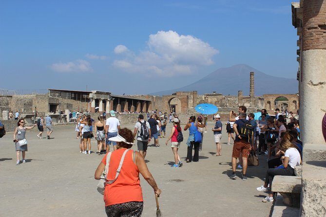 Pompeii and Vesuvius from Naples. Private activity - Frequently Asked Questions