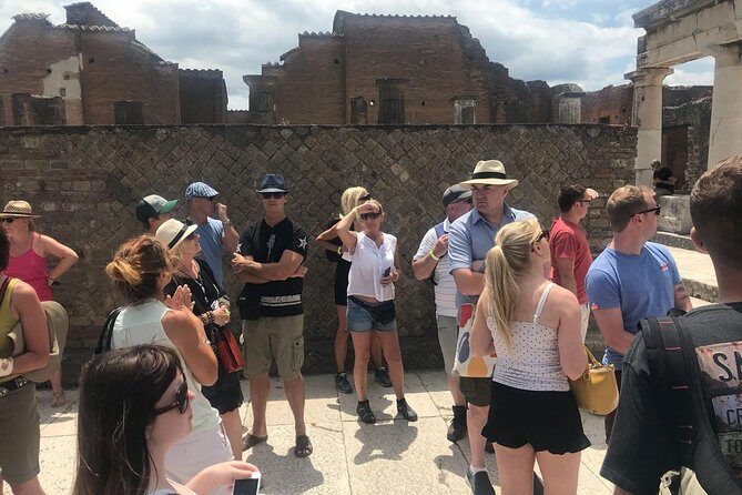 Pompeii and Vesuvius Small Group Tour From Naples with Pizza - An Inside Look at the Tour Experience