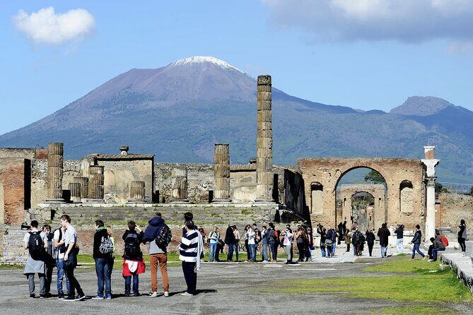 Pompeii and Vesuvius Small Group Tour From Naples with Pizza - Practical Details to Keep in Mind