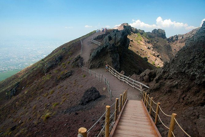 Pompeii and Vesuvius Tour with Lunch - FAQ