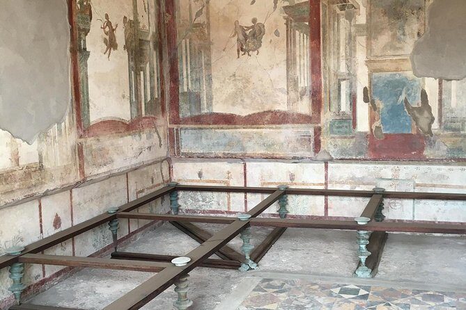 Pompeii and wine testing from Naples or Sorrento - Discovering Pompeii with Convenience and Insight