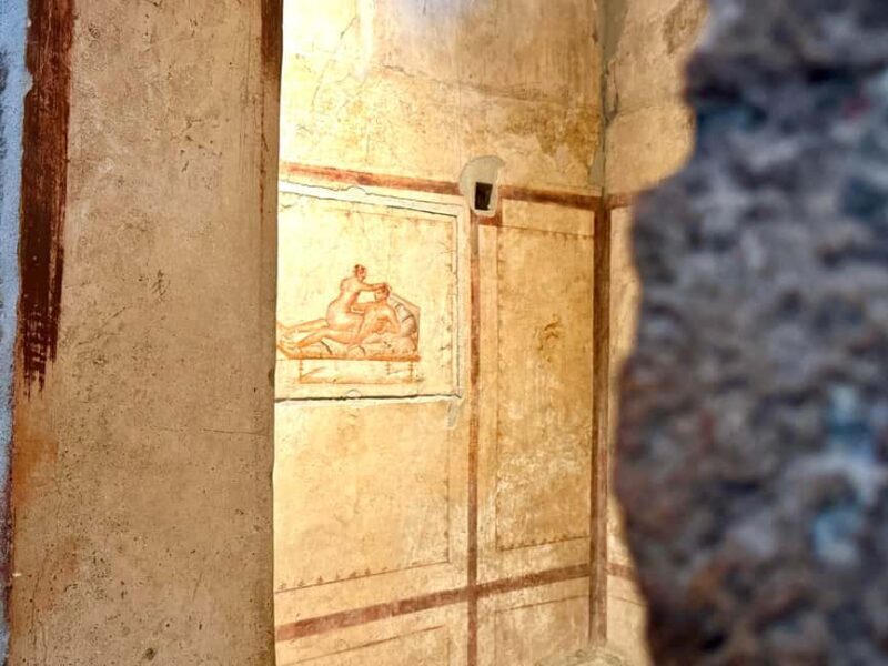 Pompeii: experience with a real archaeologist in a small group - An insightful, hands-on approach to Pompeii