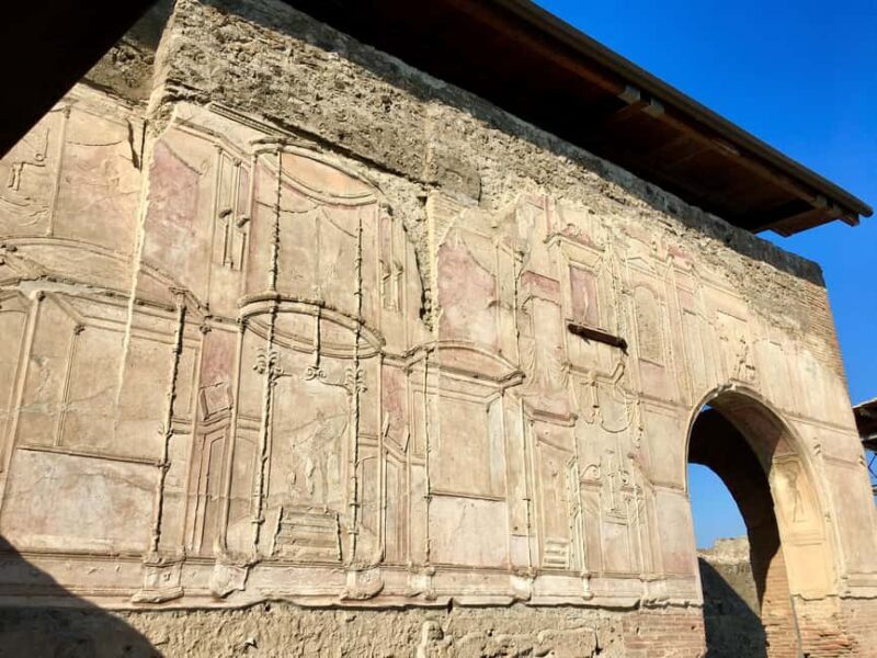 Pompeii: experience with a real archaeologist in a small group - What to bring and considerations