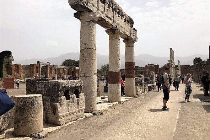 Pompeii: Guided Small Group Tour Max 6 People with Private Option - Who Should Consider This Tour