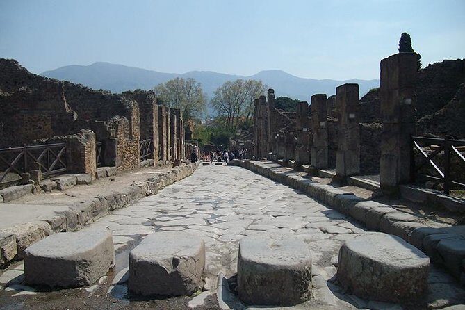 Pompeii Guided Tour with Lunch & Entry Ticket Included - FAQ