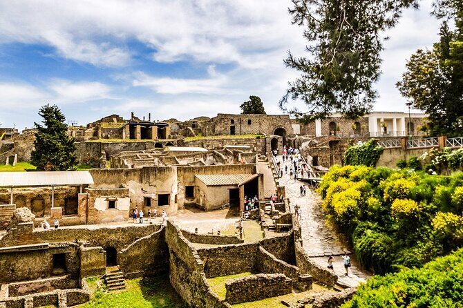 Pompeii Private Guided Half-Day Tour with transfer from Positano - Macellum (City Market)