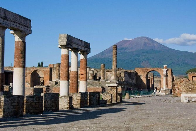 Pompeii Ruins & Wine Tasting with Lunch on Vesuvius with Private Transfer - What the Tour Really Means for You
