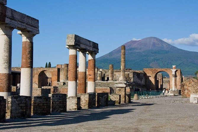 Pompeii Ruins & Wine Tasting with Lunch on Vesuvius with Private Transfer - A Walk Through the Itinerary: What to Expect