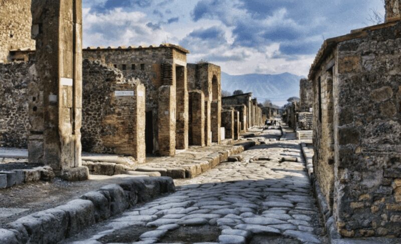 Pompeii: Skip-the-Line Entry Ticket with Audio Guide or Tour - Key Points