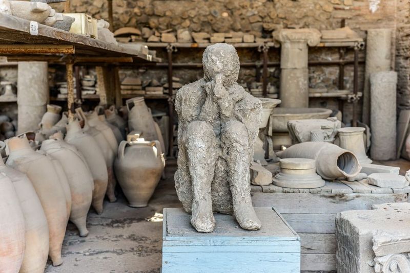 Pompeii: Small Group Tour with an Archaeologist - Homes and wall art: House of Menander, Faun, and Vettii
