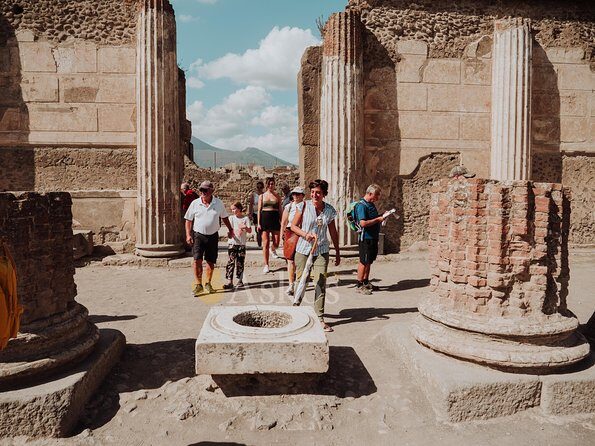 Pompeii Small Group Tour with an Archaeologist - Who Should Consider This Tour?