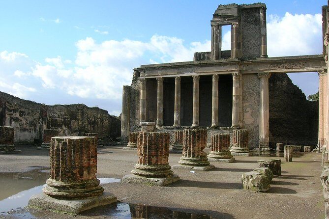Pompeii Small Group Tour with an Archaeologist - FAQ