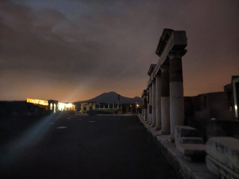 Pompeii Sunset tour for small group - What Is This Pompeii Sunset Tour Like?