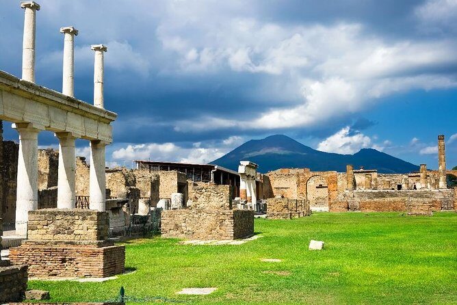 Pompeii tour with archaeologist - The Itinerary: What to Expect at Each Stop