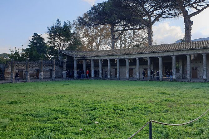 Pompeii tour with entrance ticket! - Practical Details