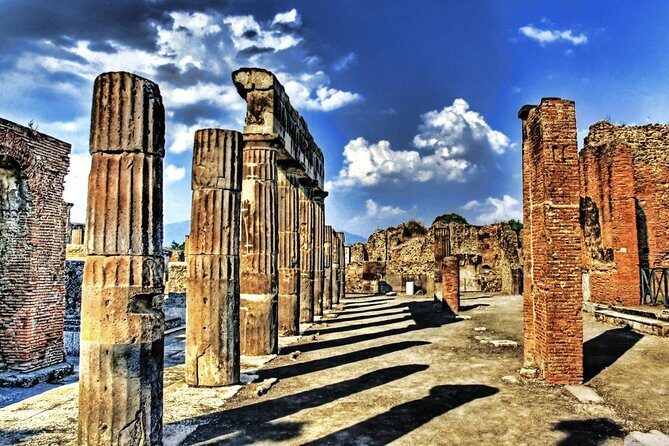 Pompeii Walking Tour with a licensed Guide - What to Expect on the Itinerary